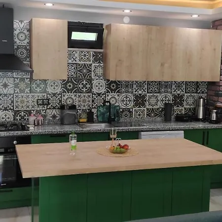 Serene Villa With Pool And Jacuzzi Surrounded By Nature In Sapanca Sakarya (Marmara)